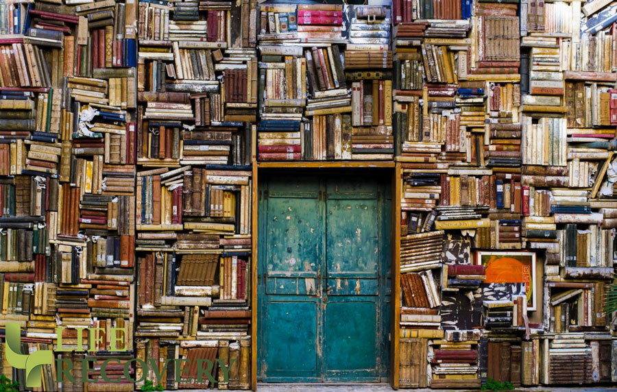 The Do’s and Don’ts of Helping Someone with Compulsive Hoarding